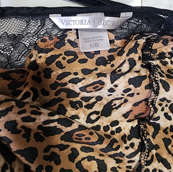Victoria's Secret leopard and lace slip dress - Picture 4 of 7